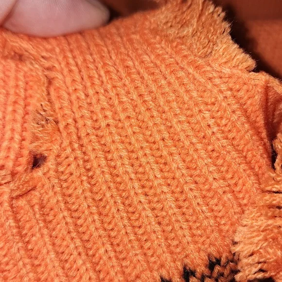 Halloween Distressed Sweater with Bats Sz 2xl - Picture 8 of 8